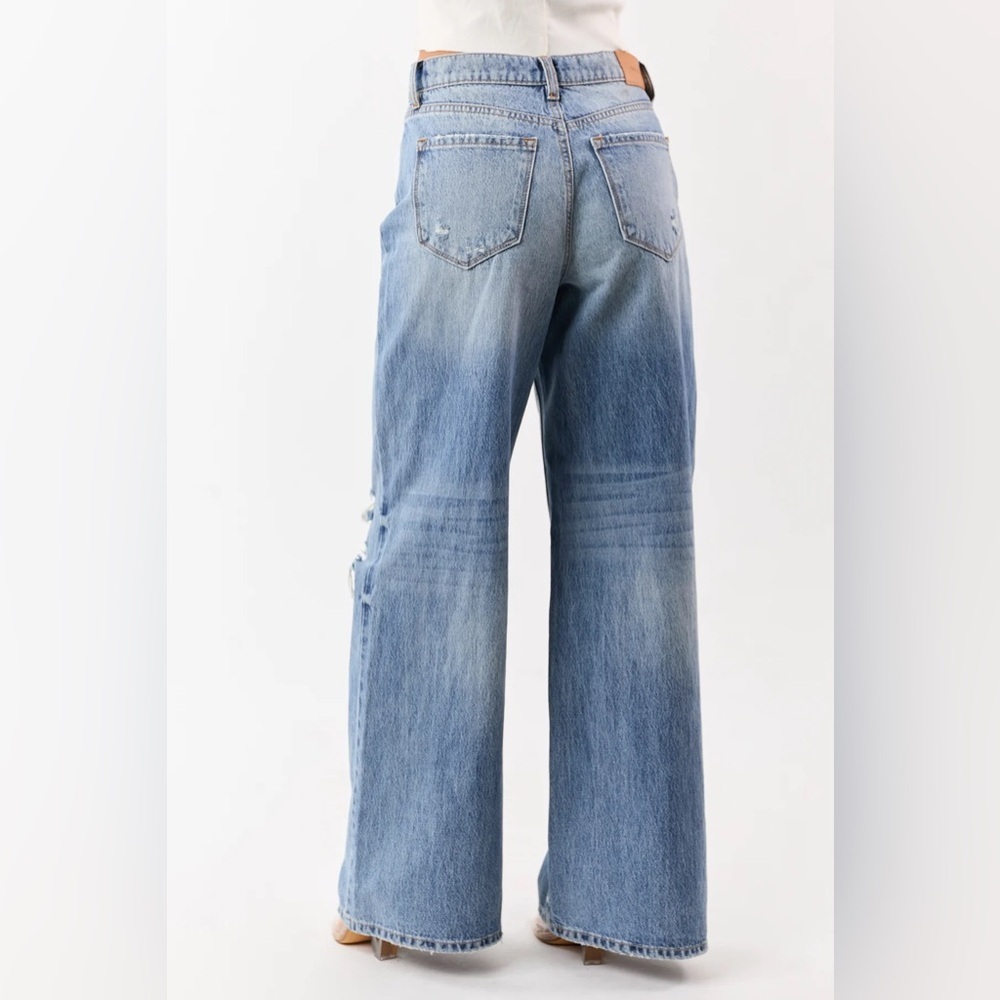 NWT Cello High Rise Ultra Wide Leg Distressed Denim Relaxed Fit Jeans - Picture 7 of 9